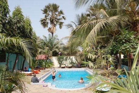 Outdoor pool, sun loungers