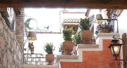 Hotel La Casa de las Rosas