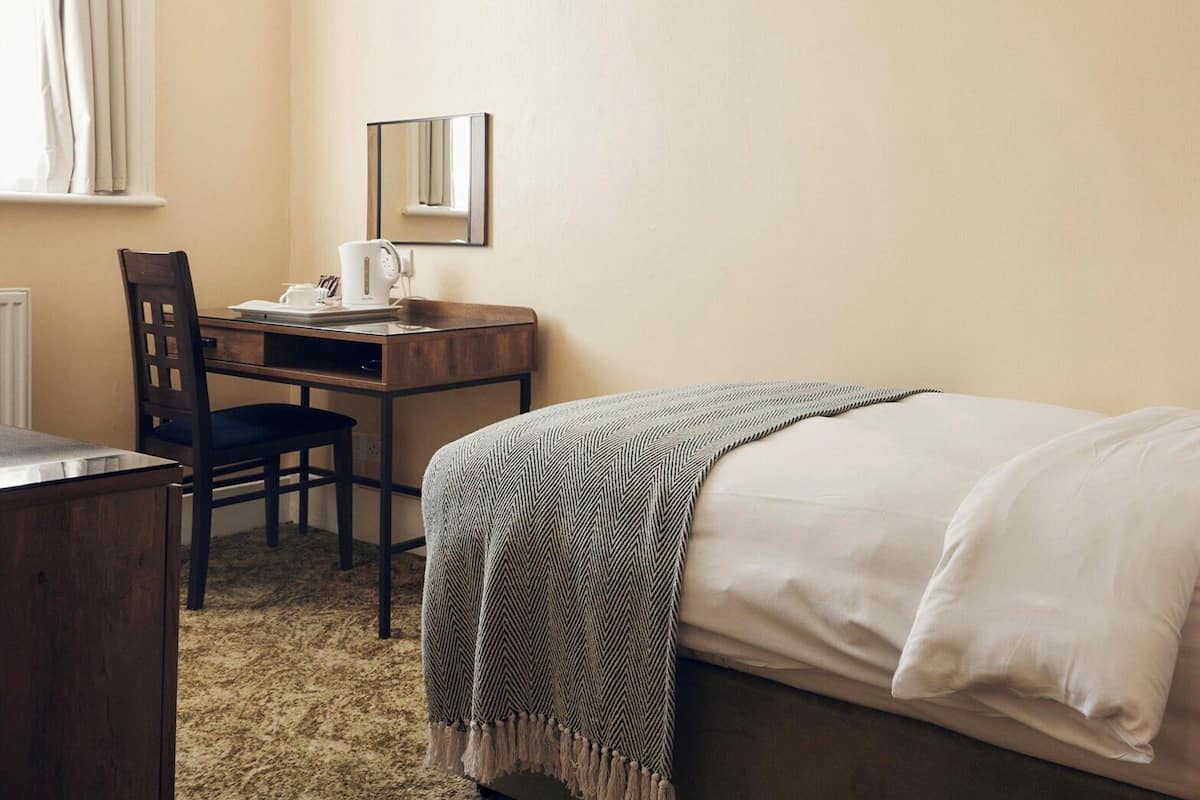 Bureau, Wi-Fi gratuit, draps fournis