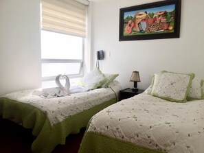 Ropa de cama hipoalergénica, cubrecamas y minibar 