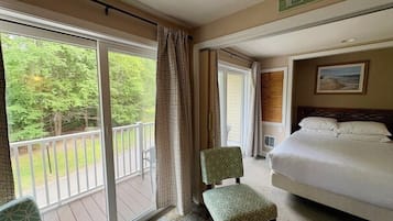 Comfort kamer | Luxe beddengoed, een strijkplank/strijkijzer, beddengoed
