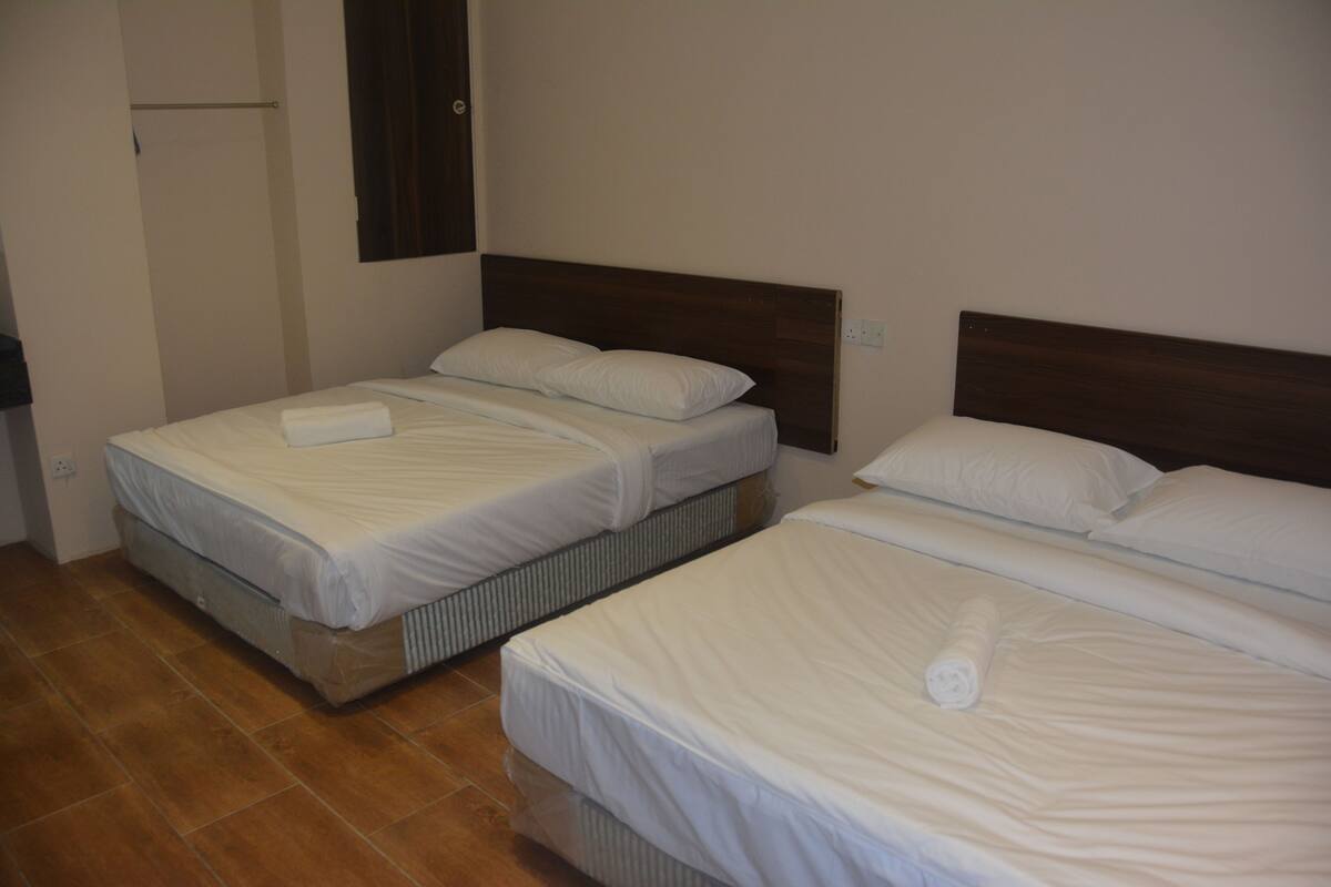 Habitación cuádruple | Wifi gratis 