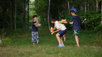 Children’s play area – outdoor