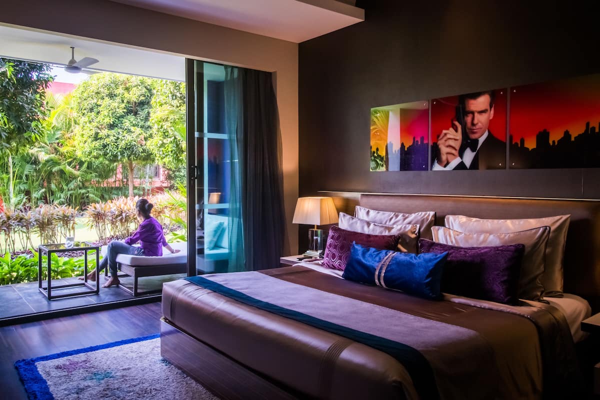 superior room, 1 bedroom, smoking, garden view | premium bedding, minibar, in-room safe, desk