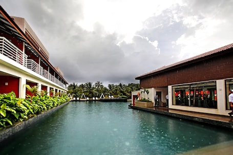 Udendørs pool