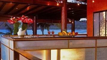 Bar (en la propiedad)