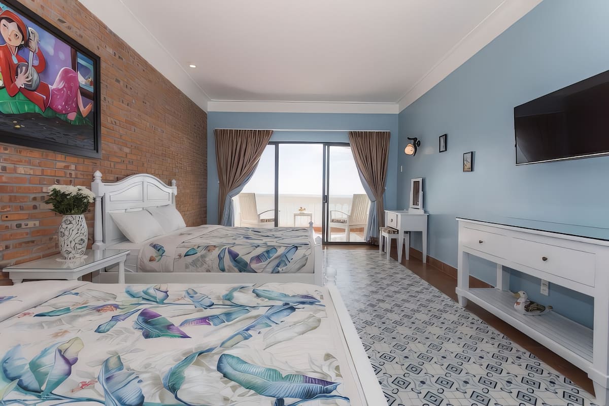 プレミア 4 人部屋 オーシャンフロント (Ocean Front Grace Family Suite) | 1 室のベッドルーム、高級寝具、ピロートップベッド、ミニバー