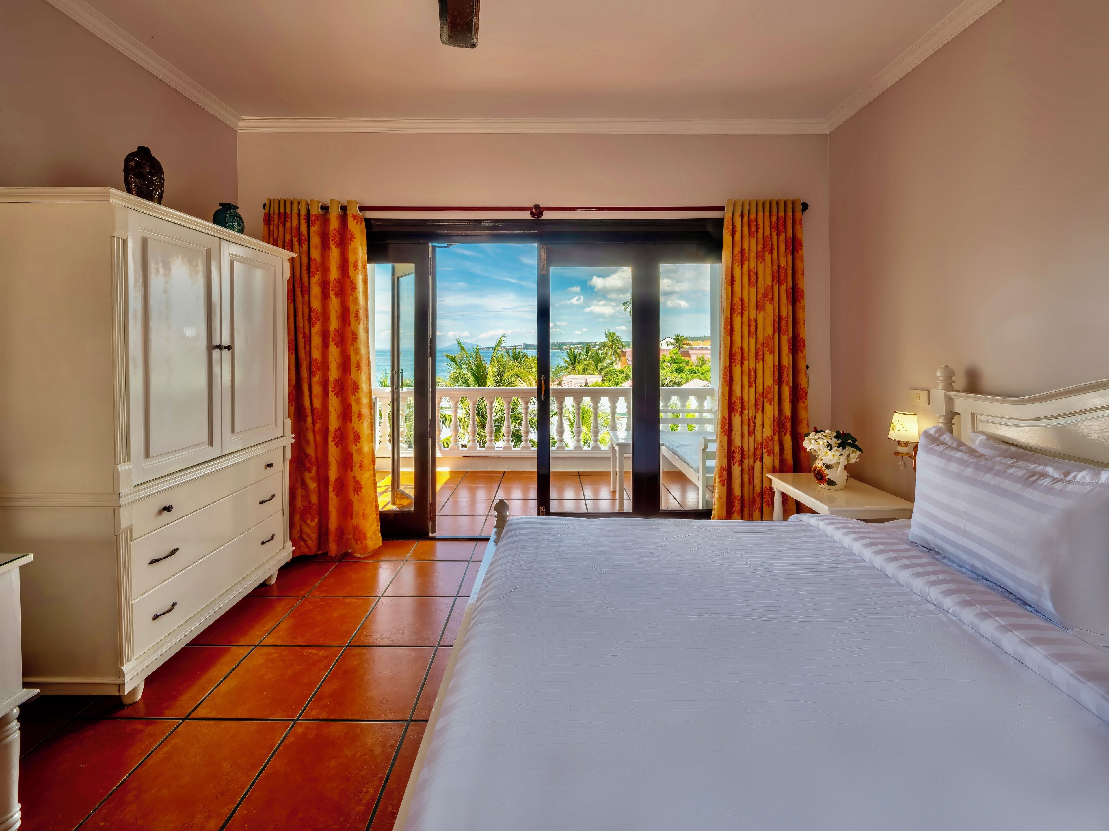 Deluxe-Zimmer, 1 King-Bett, eingeschränkter Meerblick (Sea View Premium)