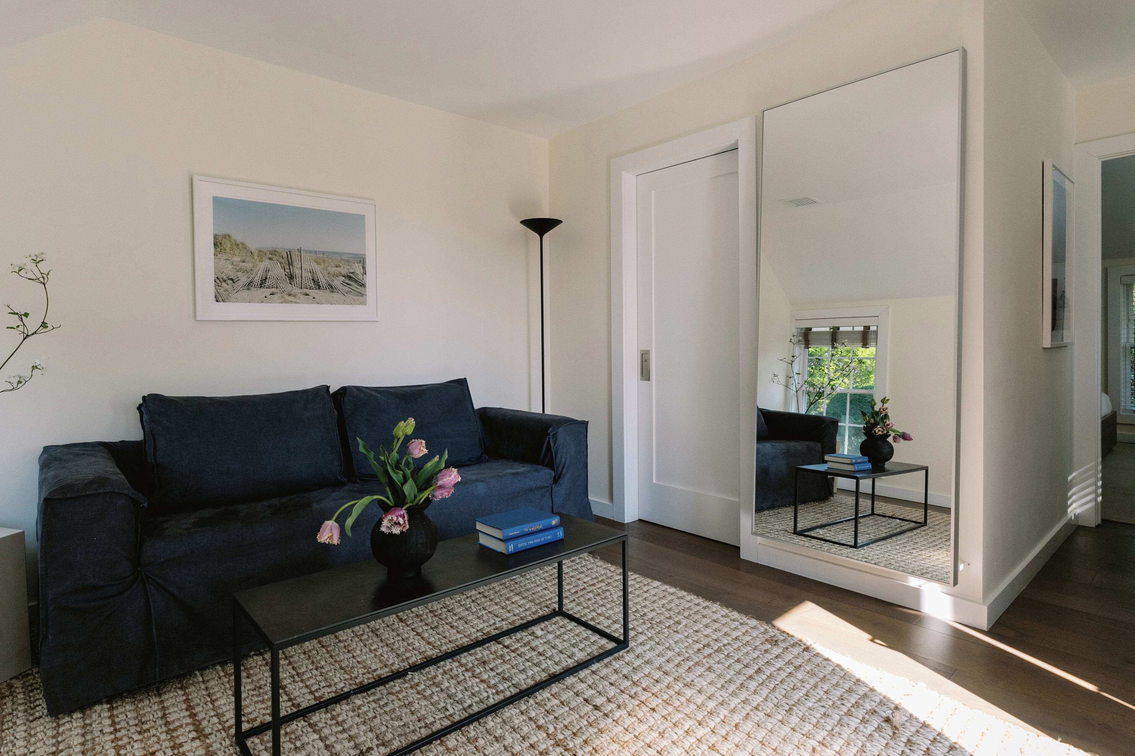 32-inch smart tv with cable channels, tv, ping pong