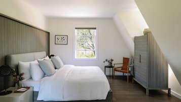 Frette Italian sheets, premium bedding, down duvets, memory-foam beds