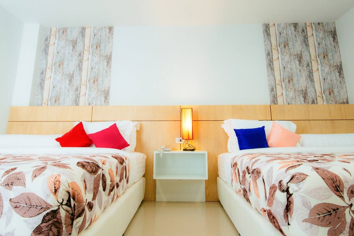 family room | 1 bedroom, minibar, desk, blackout curtains