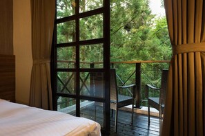 Twin Room, 2 Twin Beds | Mountain view - Mingchih Resort (Datong)