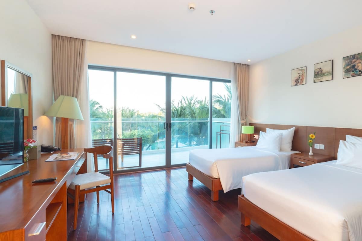 Deluxe Twin Room, Garden View | Garden view