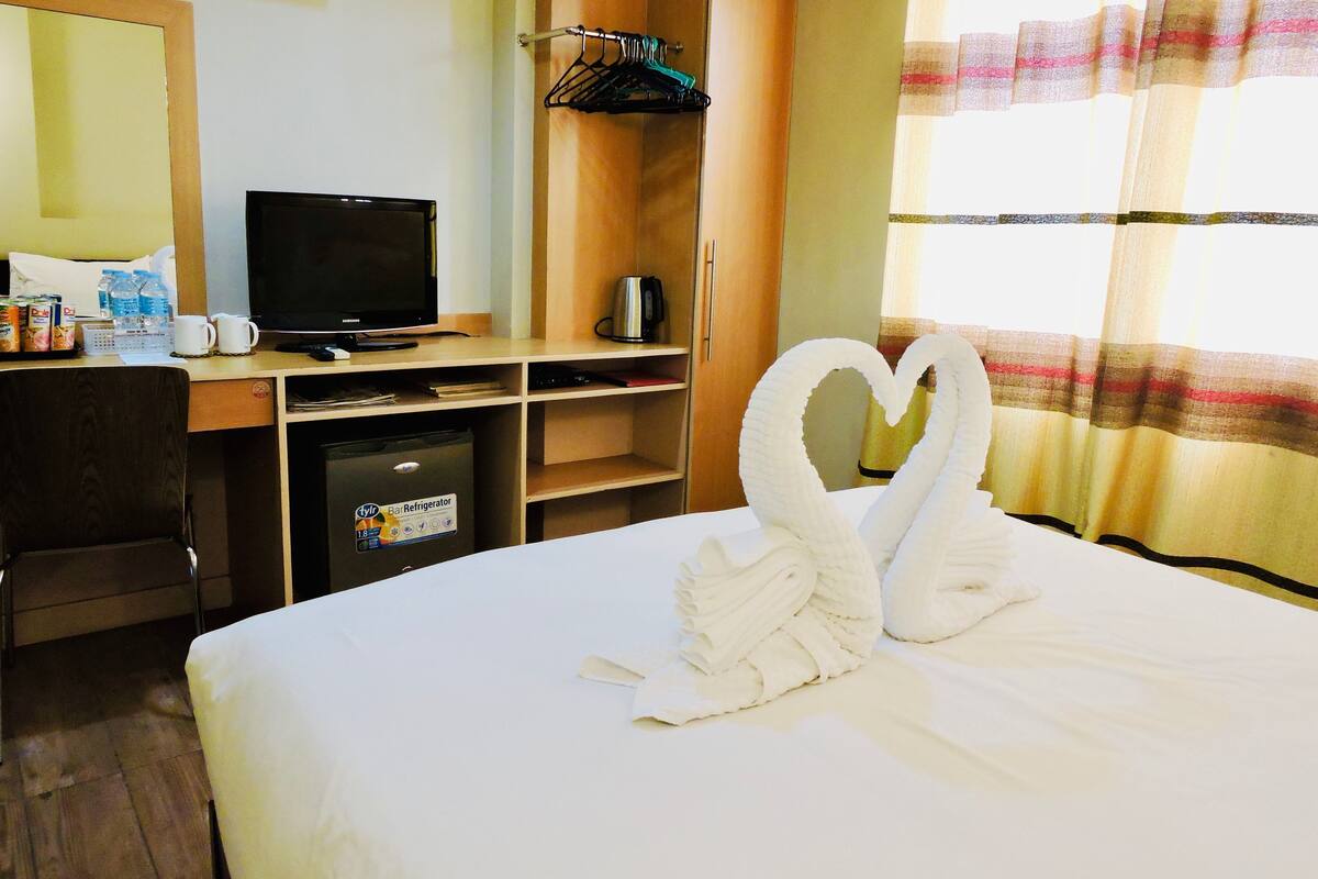 Deluxe-Doppelzimmer, 1 Queen-Bett, eigenes Bad