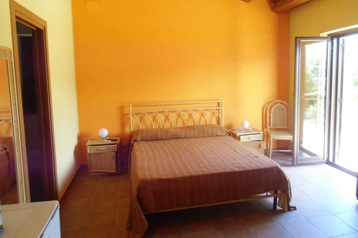 Double Room, Balcony, Garden View