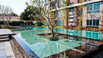 Outdoor pool, pool loungers