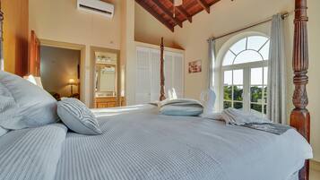 Ixora Delite-3005 | 1 bedroom, Egyptian cotton sheets, premium bedding, desk