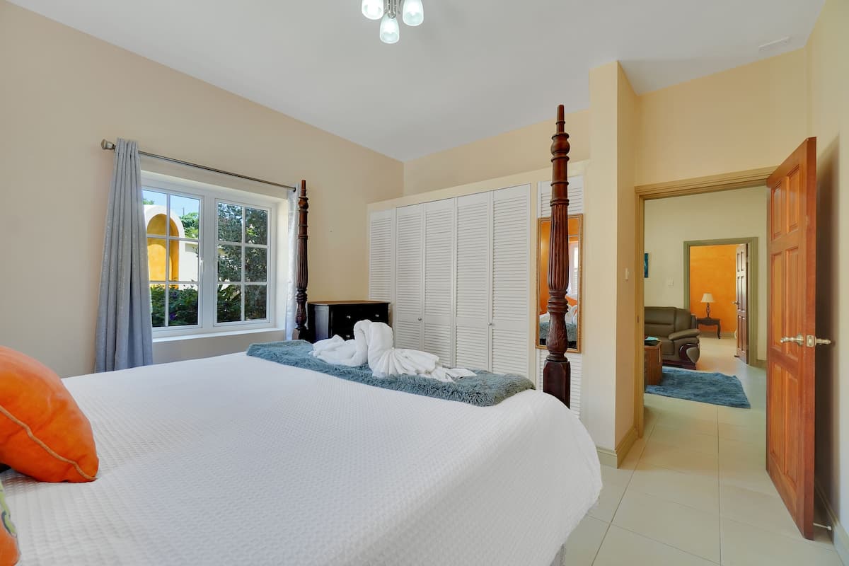 Bougainvillea Suite-1002 | 1 dormitorio, sábanas de algodón egipcio, ropa de cama de alta calidad