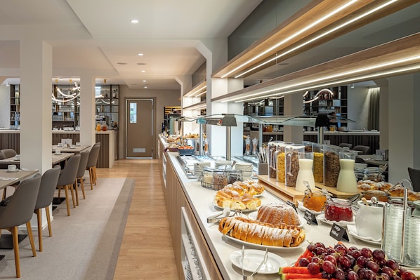 Desayuno buffet incluido todos los días