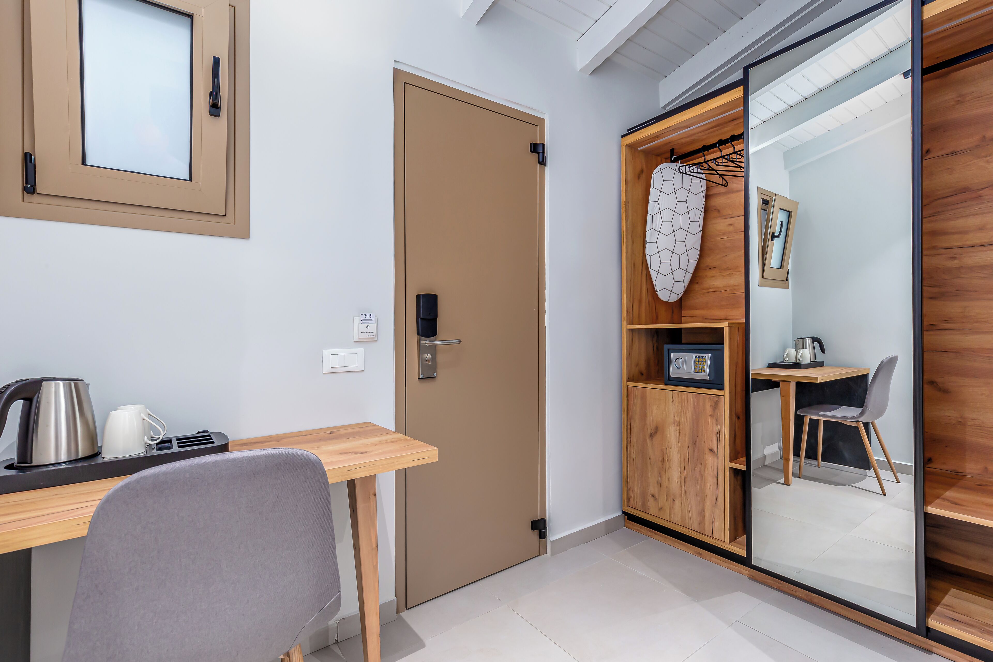 1 bedroom, minibar, in-room safe, desk