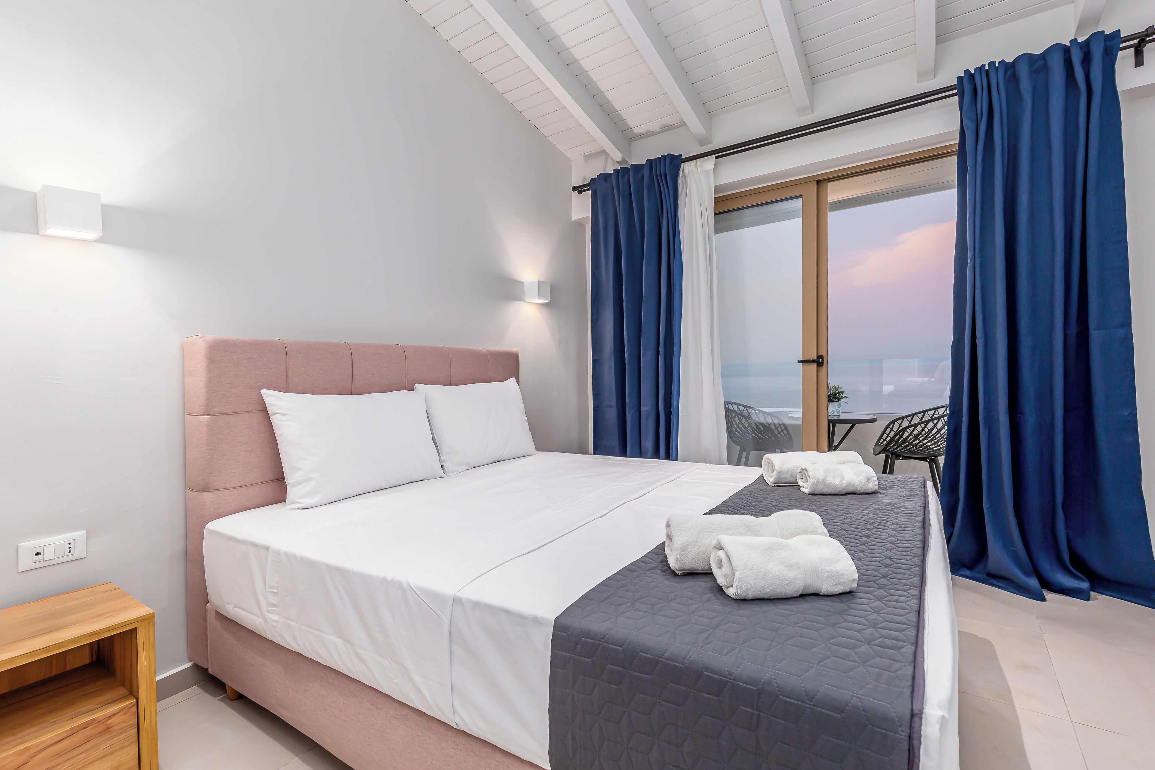 1 bedroom, minibar, in-room safe, desk