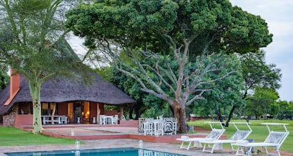 Zebras Crossing Lodge