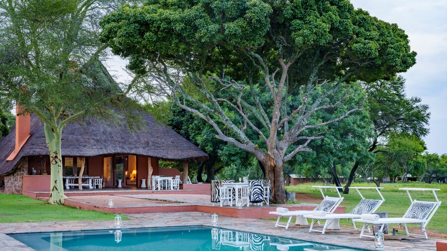 Zebras Crossing Lodge