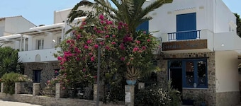 Foinikas Studios