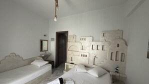 Triple Room | WiFi (free) - Foinikas Studios (Kithnos)