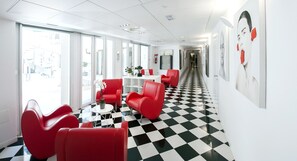 Lobby sitting area - Hotel Studio Inn Centrale & Milano Urban Padel (Milan)