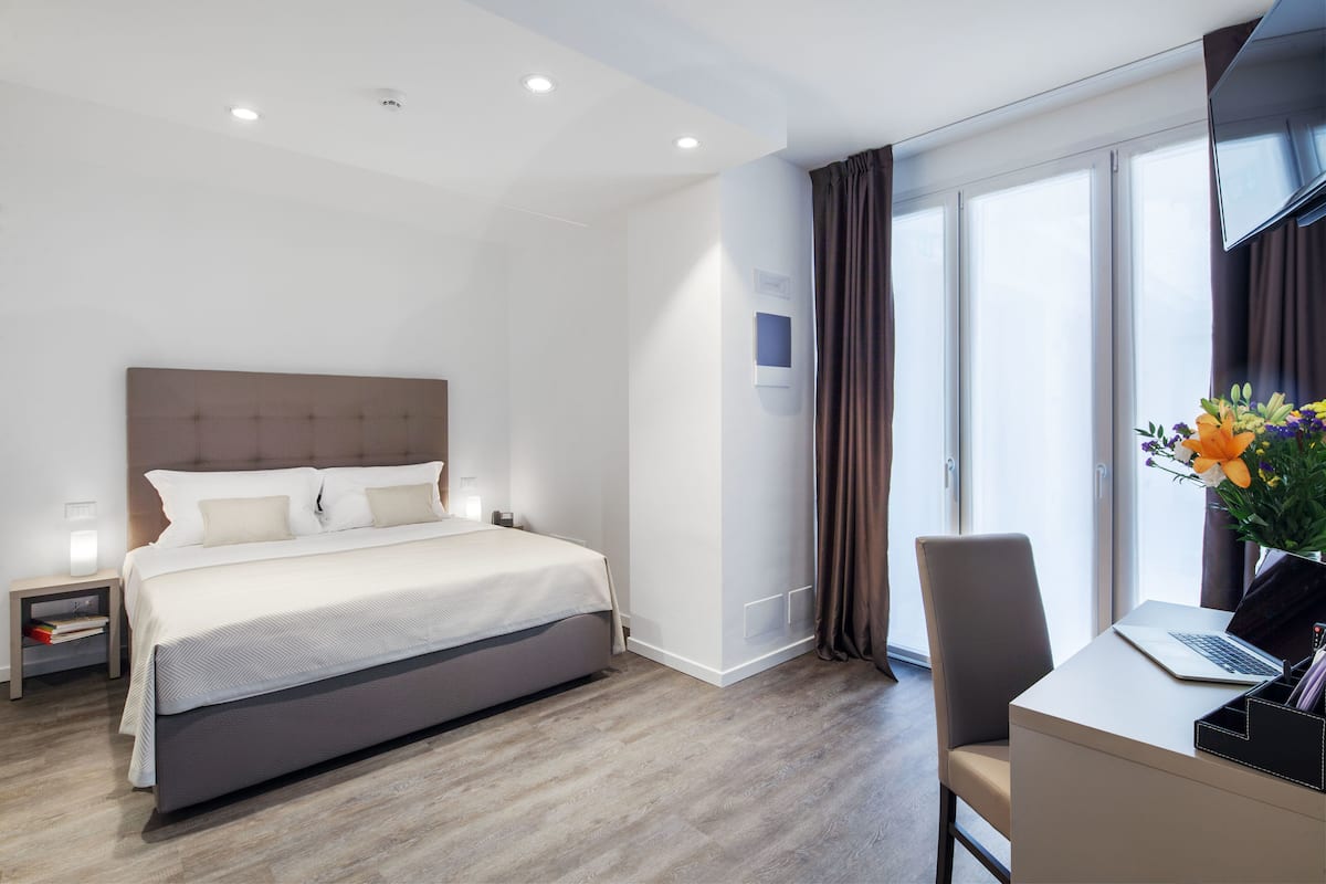 Double Room | 1 bedroom, premium bedding, down duvets, pillow-top beds