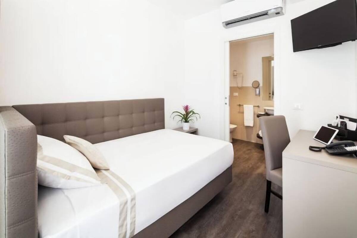 Premium bedding, down duvets, pillow-top beds, in-room safe