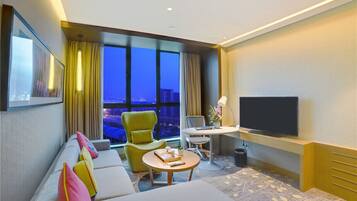 King, Suite, 1 Bedroom | View from room