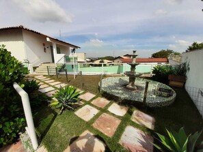 32-inch TV with digital channels