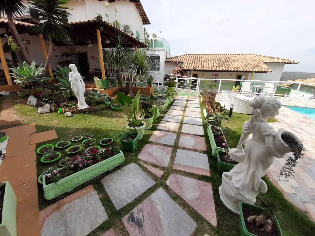 32-inch TV with digital channels