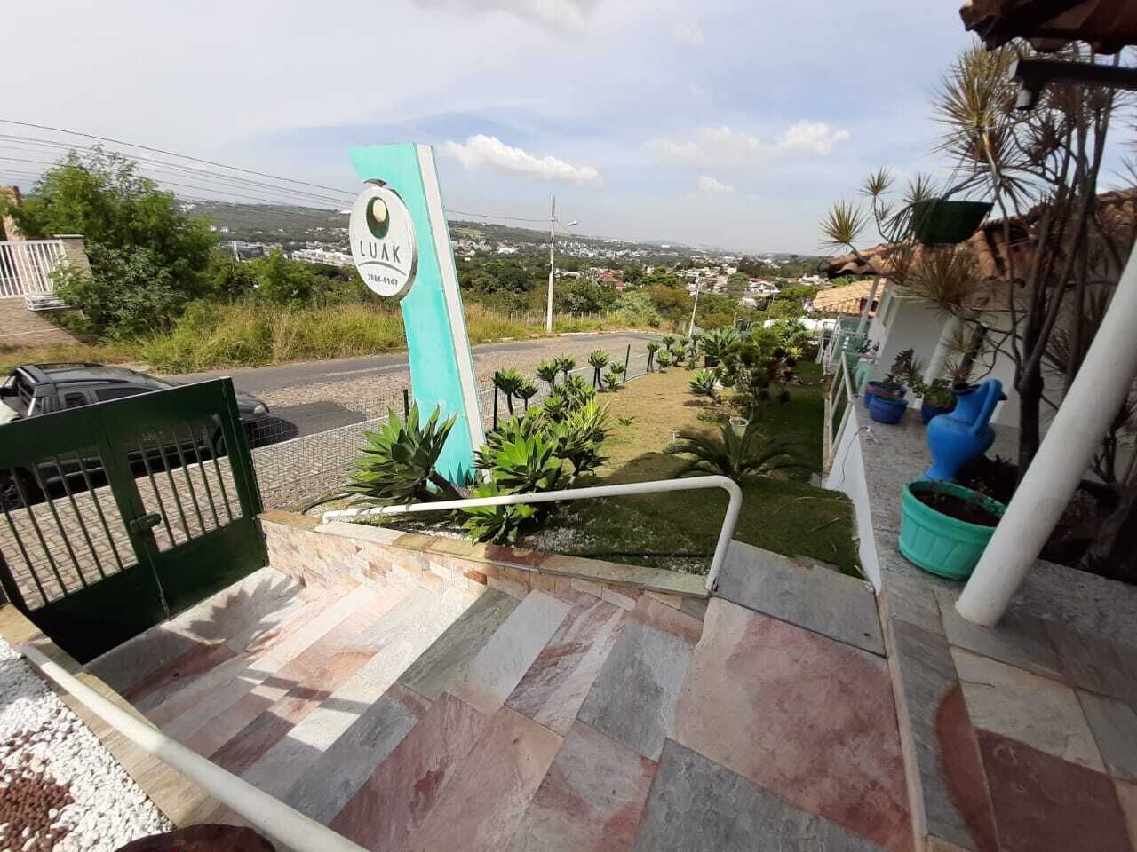 Fachada da propriedade