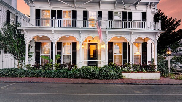 Front of property - evening/night - The Christopher, The Edgartown Collection (Edgartown)