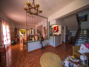 In-room safe, desk, blackout drapes, free WiFi - Hostal Valencia (Sant Antoni de Portmany)