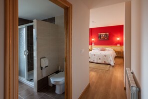 Bureau, lits pliants/supplémentaires, Wi-Fi gratuit