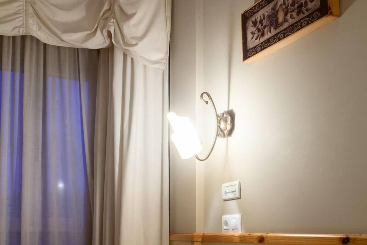 Työpöytä, lisävuoteet, ilmainen Wi-Fi