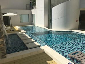 屋外プール