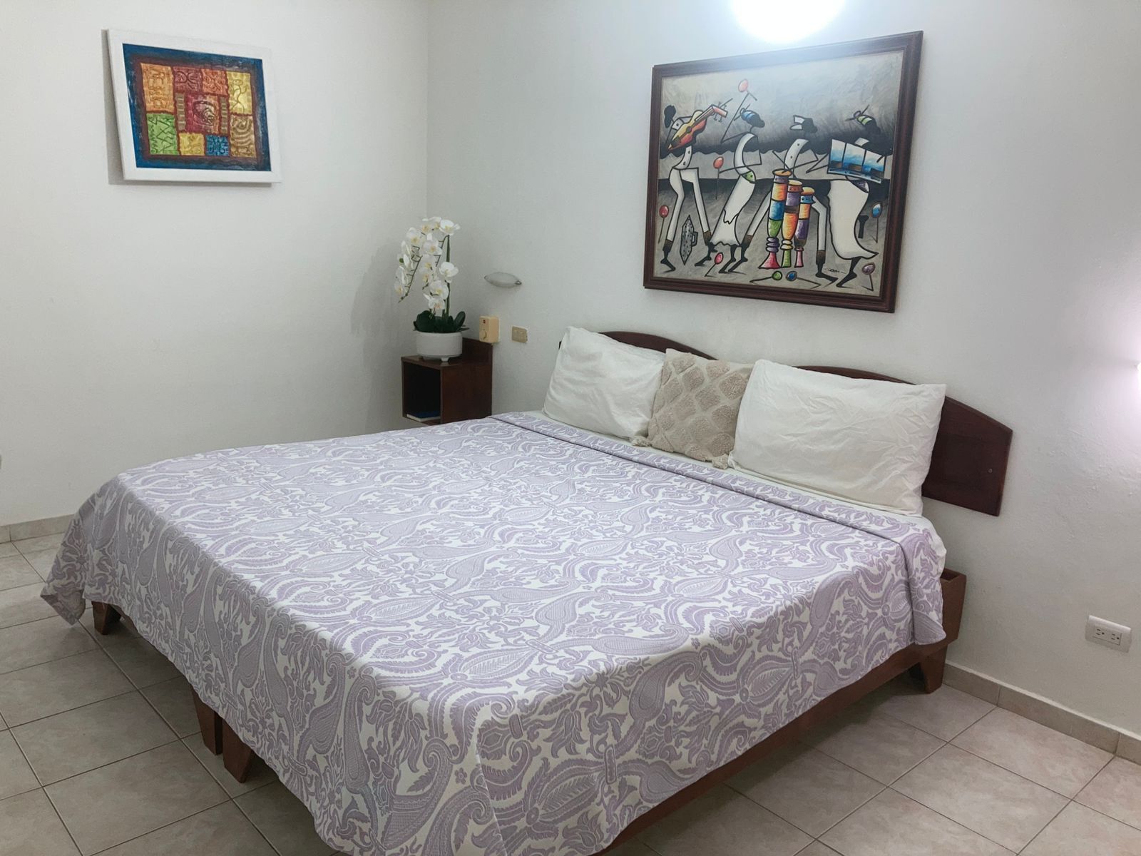 Photo - Soficu Eden Dominicus