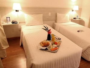 1 bedroom, minibar, desk, laptop workspace