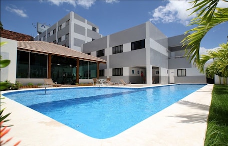 Outdoor pool, sun loungers