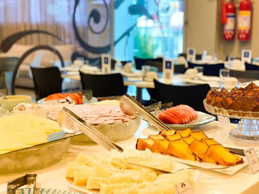 Breakfast, lunch and dinner served