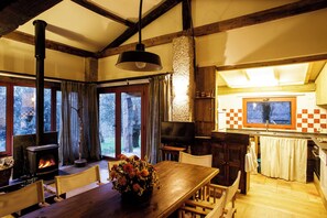 시그니처 빌라, 침실 2개, 테라스, 중이층 | 다이닝 | 아침 식사 및 저녁 식사 제공, 포르투갈 요리