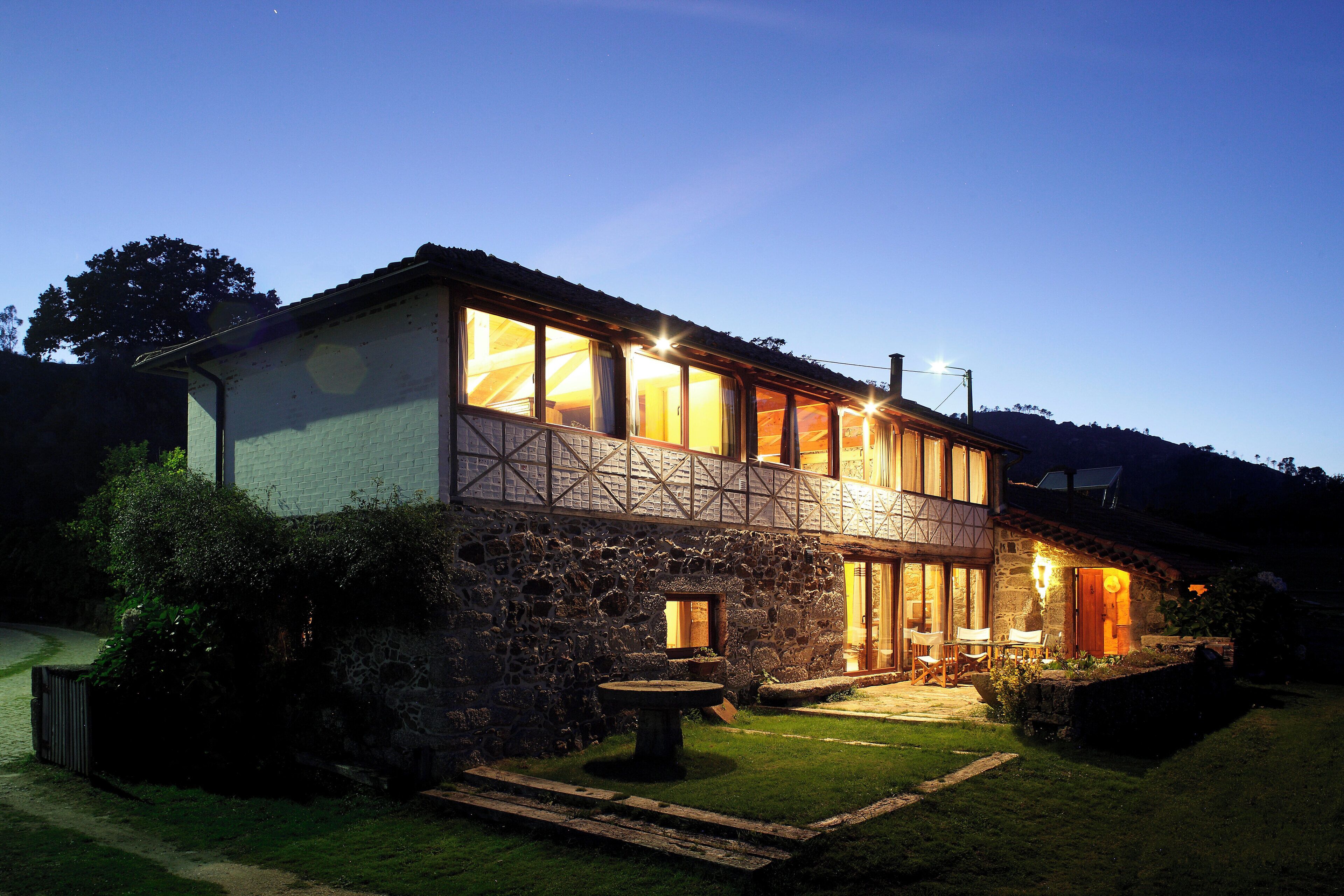 Villa familiar, 2 habitaciones, chimenea, junto a la montaña | Exterior