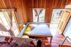 Grand Cabin  | Free WiFi, bed sheets - Pensión Santa Elena (Monteverde)