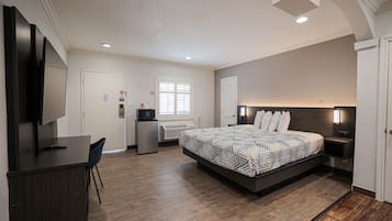 Desk, blackout drapes, free WiFi, bed sheets