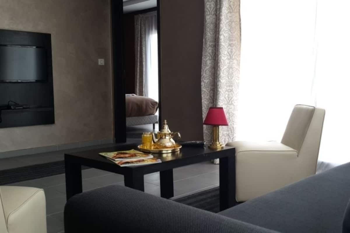 TV 35 pollici con canali satellitari